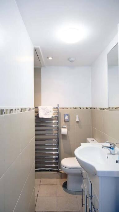 Seymour Townhouse By Serviced Living 利物浦 外观 照片